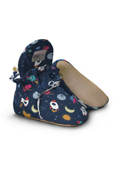 Astronaut Baby Booties β Space-Themed Non-Slip Cotton Slippers for Curious Little Explorers