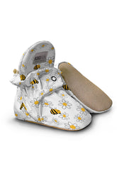 Daisy Baby Booties β Soft Non-Slip Floral Cotton Slippers for Baby Girls